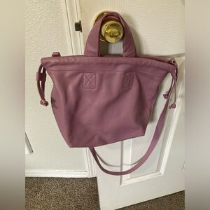 Madewell piazza lilac leather crossbody bag.
